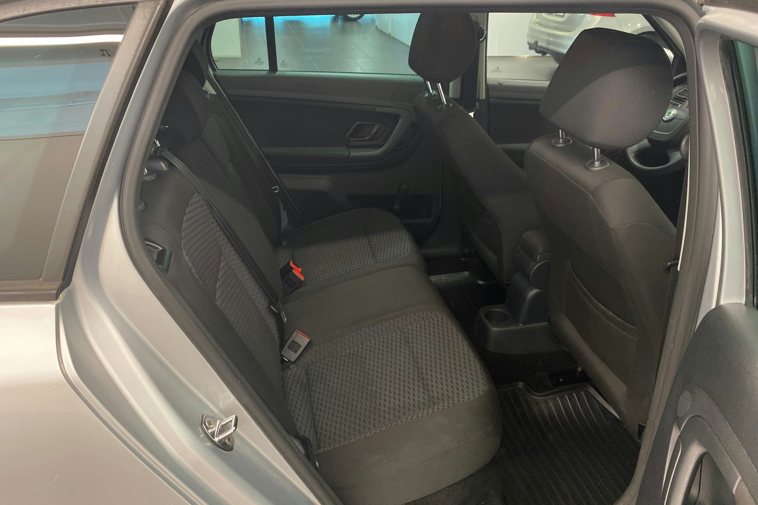 harmaa Skoda Fabia 2011 kuva 15.
