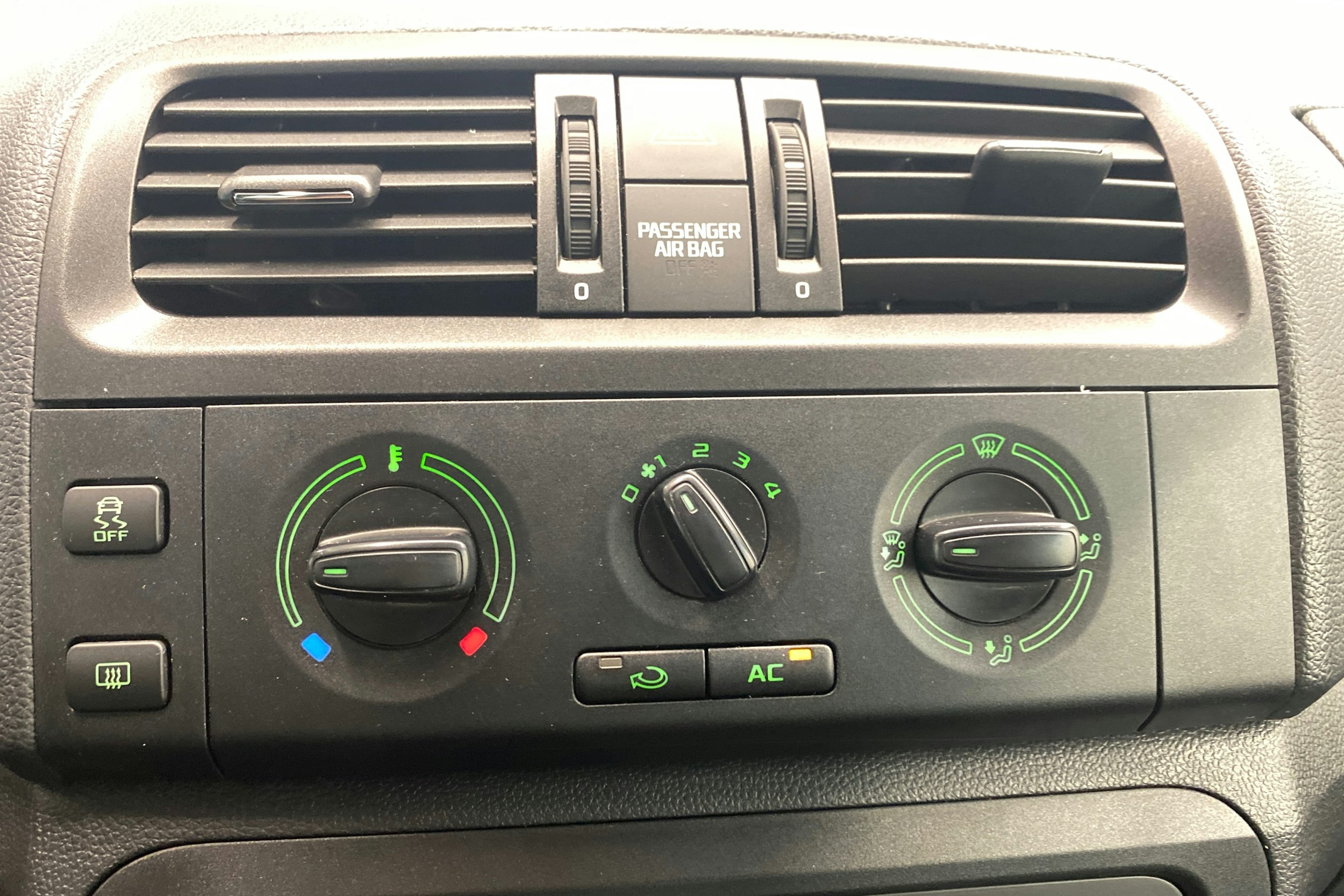 harmaa Skoda Fabia 2011 kuva 20.