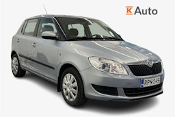 sininen Skoda Fabia 2011 kuva 1.