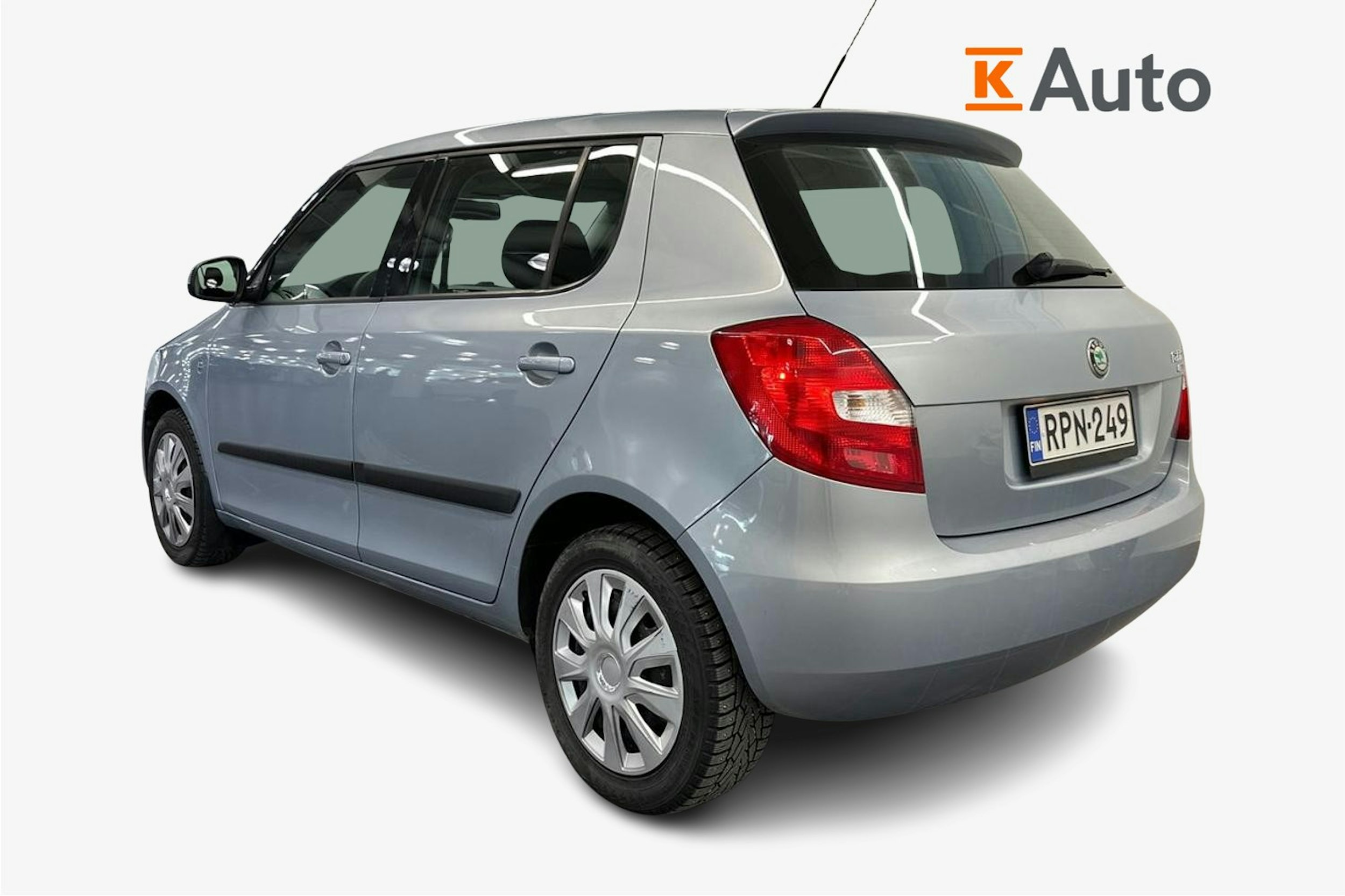 sininen Skoda Fabia 2011 kuva 2.