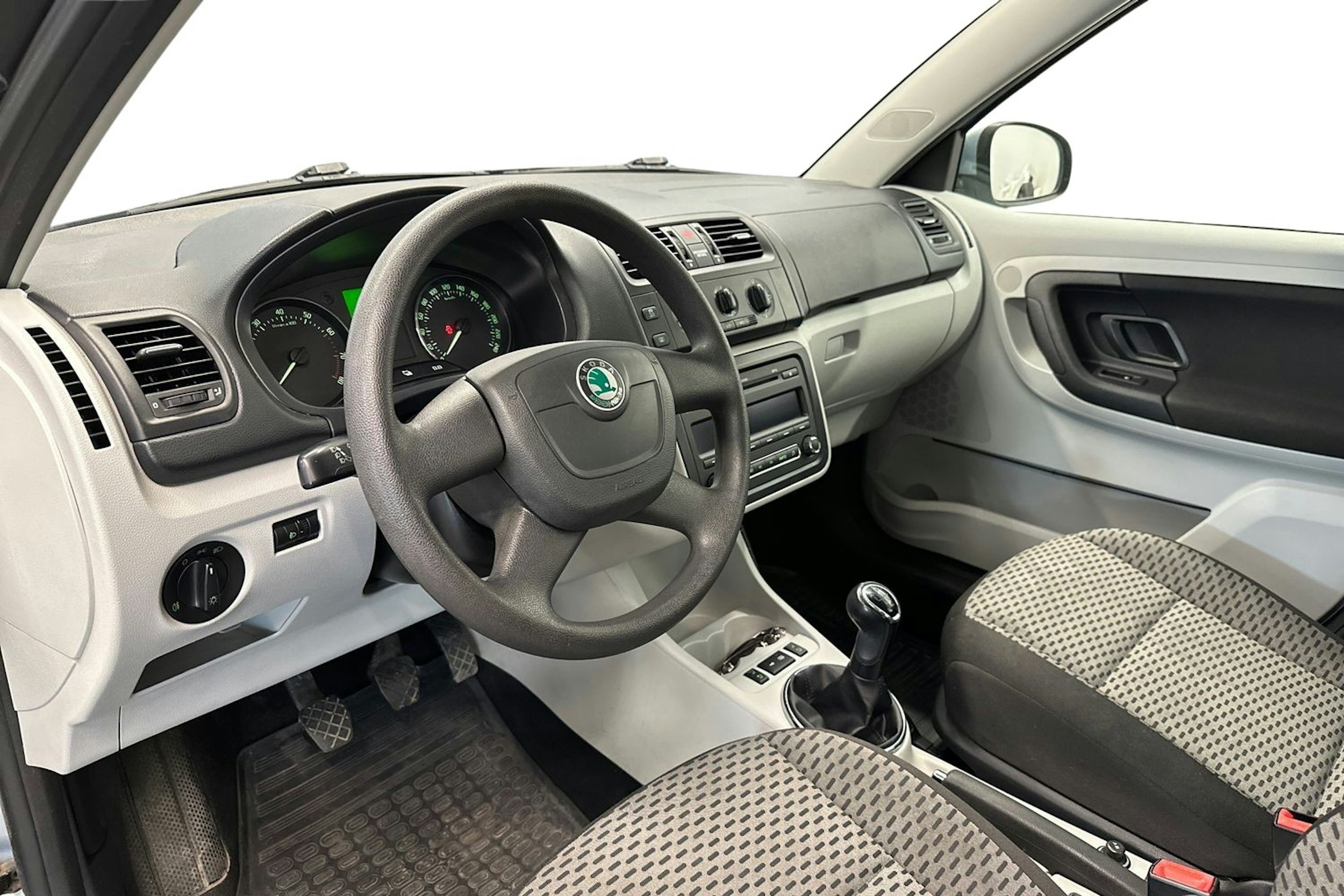 sininen Skoda Fabia 2011 kuva 6.