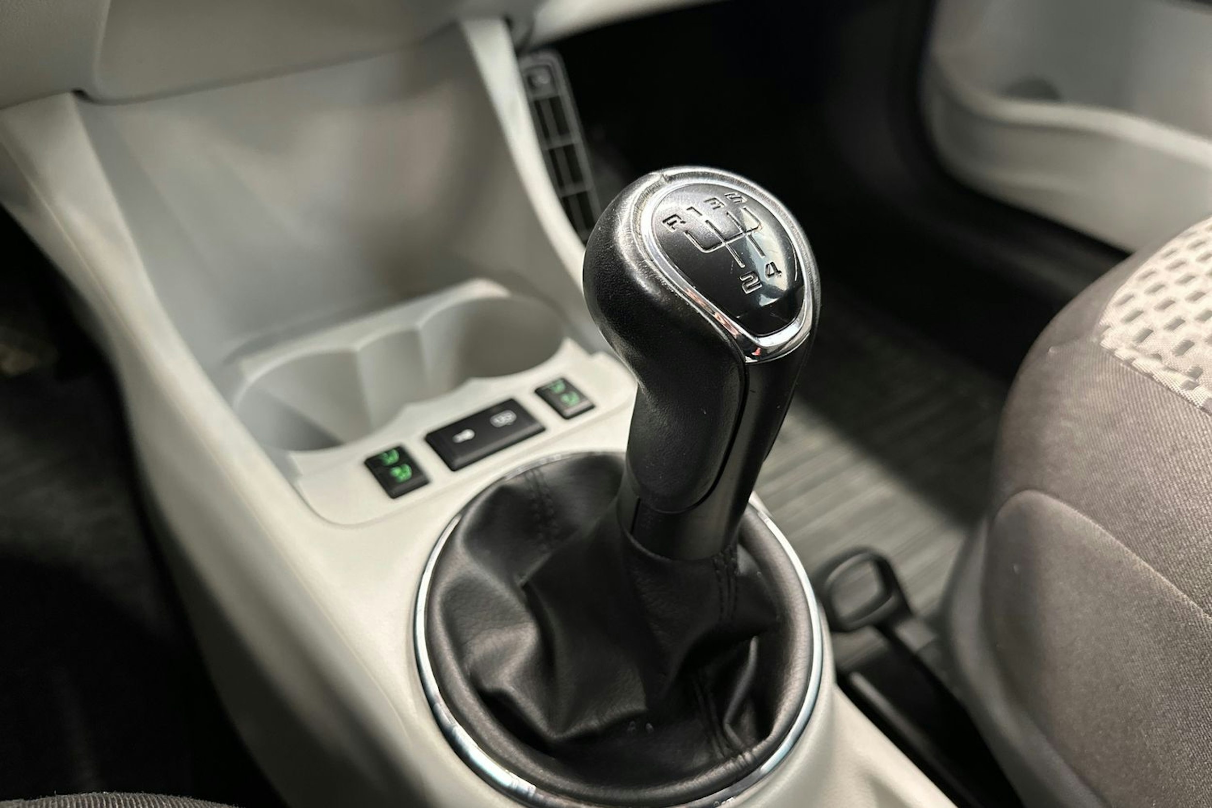 sininen Skoda Fabia 2011 kuva 14.