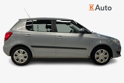 Sininen Skoda FABIA 2011 kuva 6.