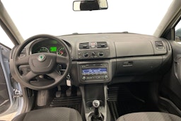 Sininen Skoda FABIA 2011 kuva 7.