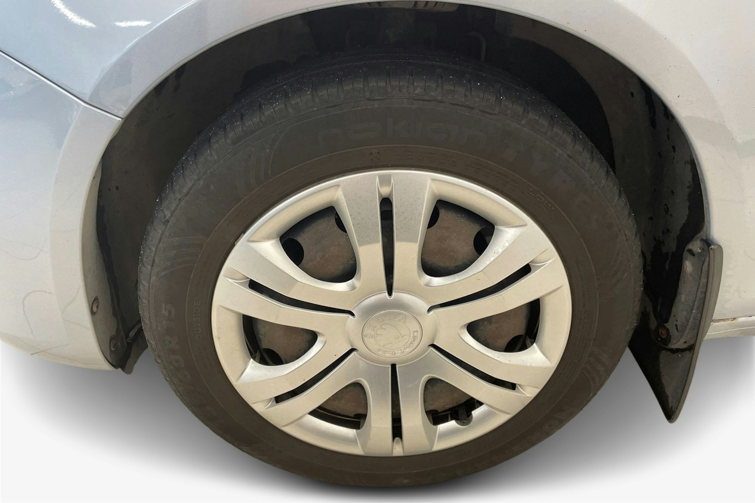 Sininen Skoda FABIA 2011 kuva 11.