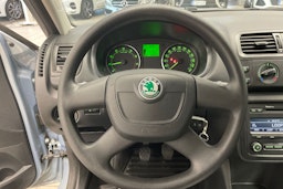 Sininen Skoda FABIA 2011 kuva 14.
