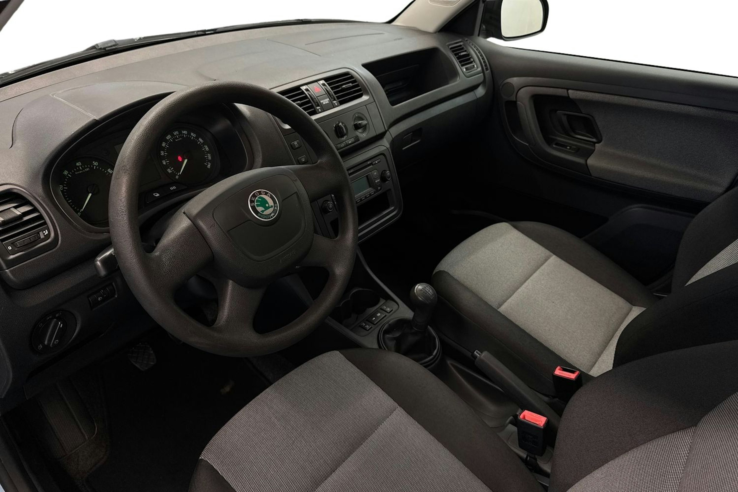 harmaa Skoda Fabia 2011 kuva 10.