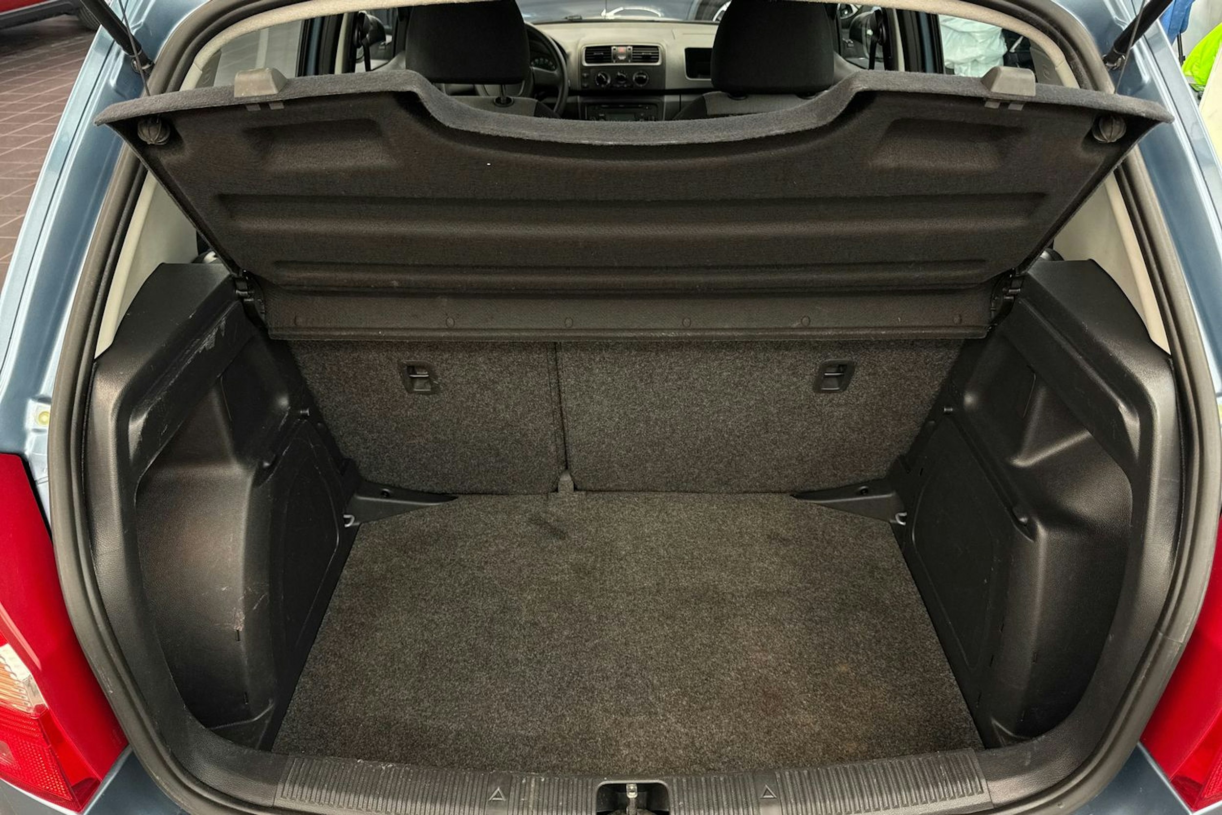 harmaa Skoda Fabia 2011 kuva 23.