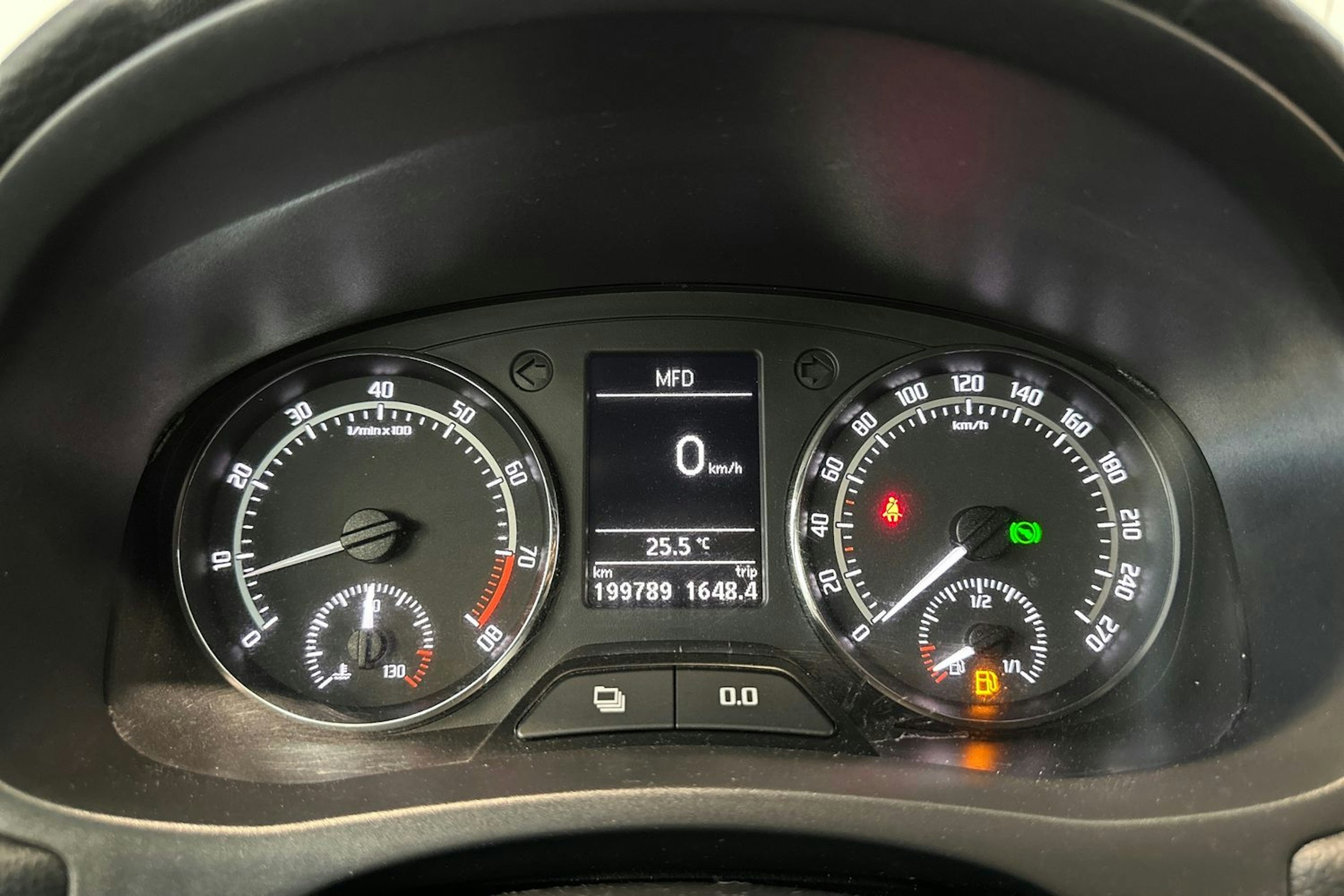 Keltainen Skoda FABIA 2012 kuva 17.