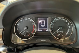 valkoinen Skoda Fabia 2015 kuva 11.