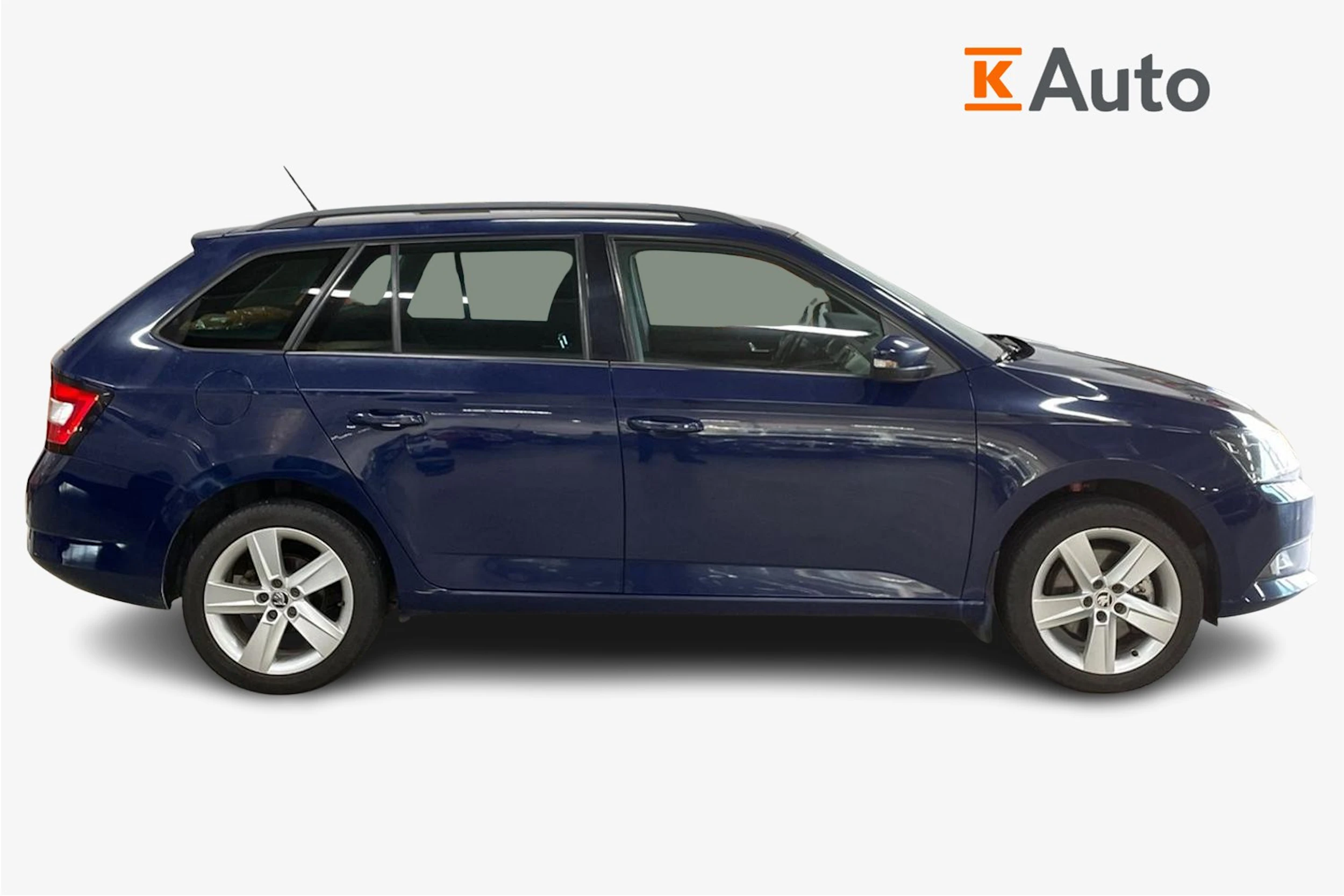 Sininen Skoda FABIA 2015 kuva 5.