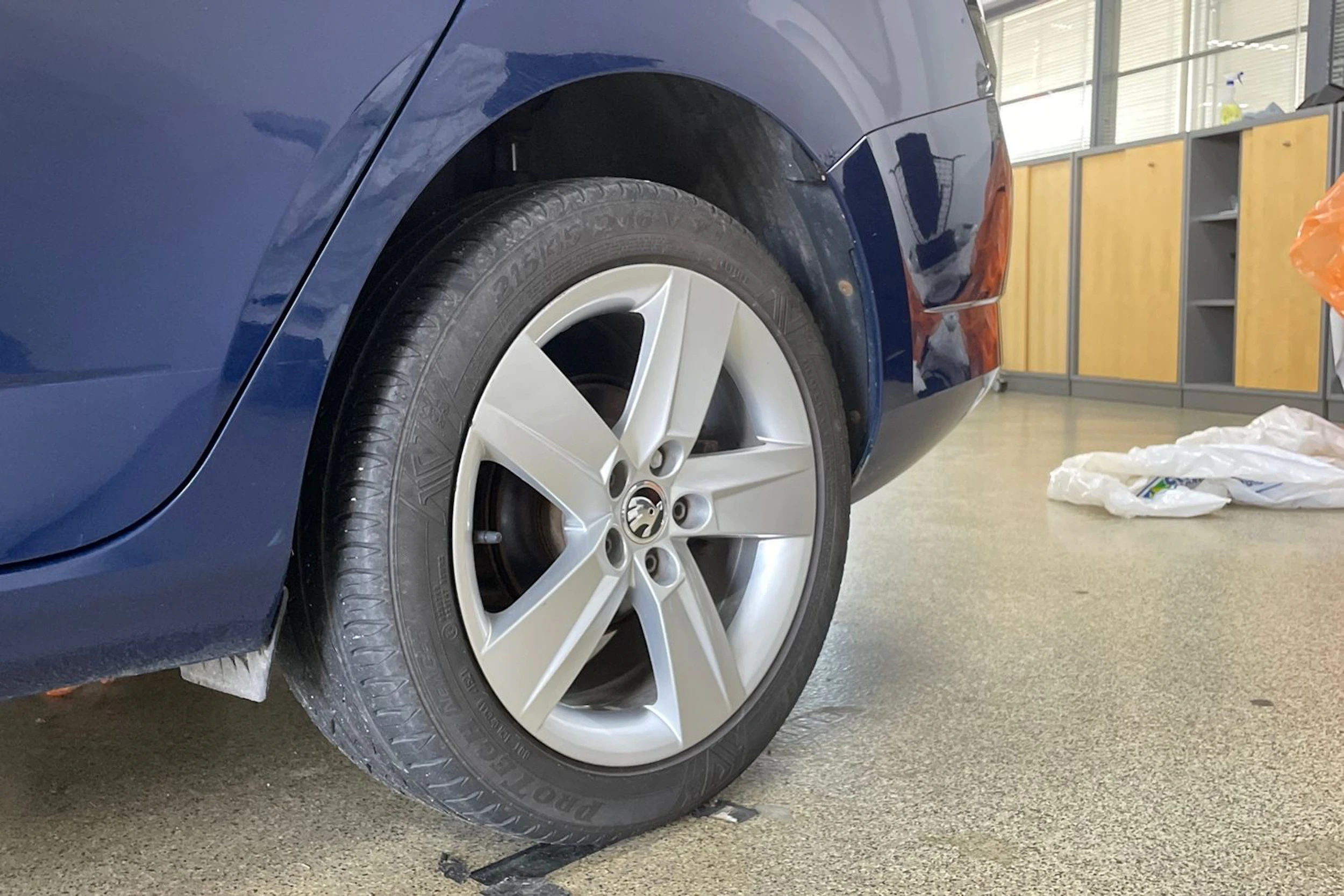 Sininen Skoda FABIA 2015 kuva 10.