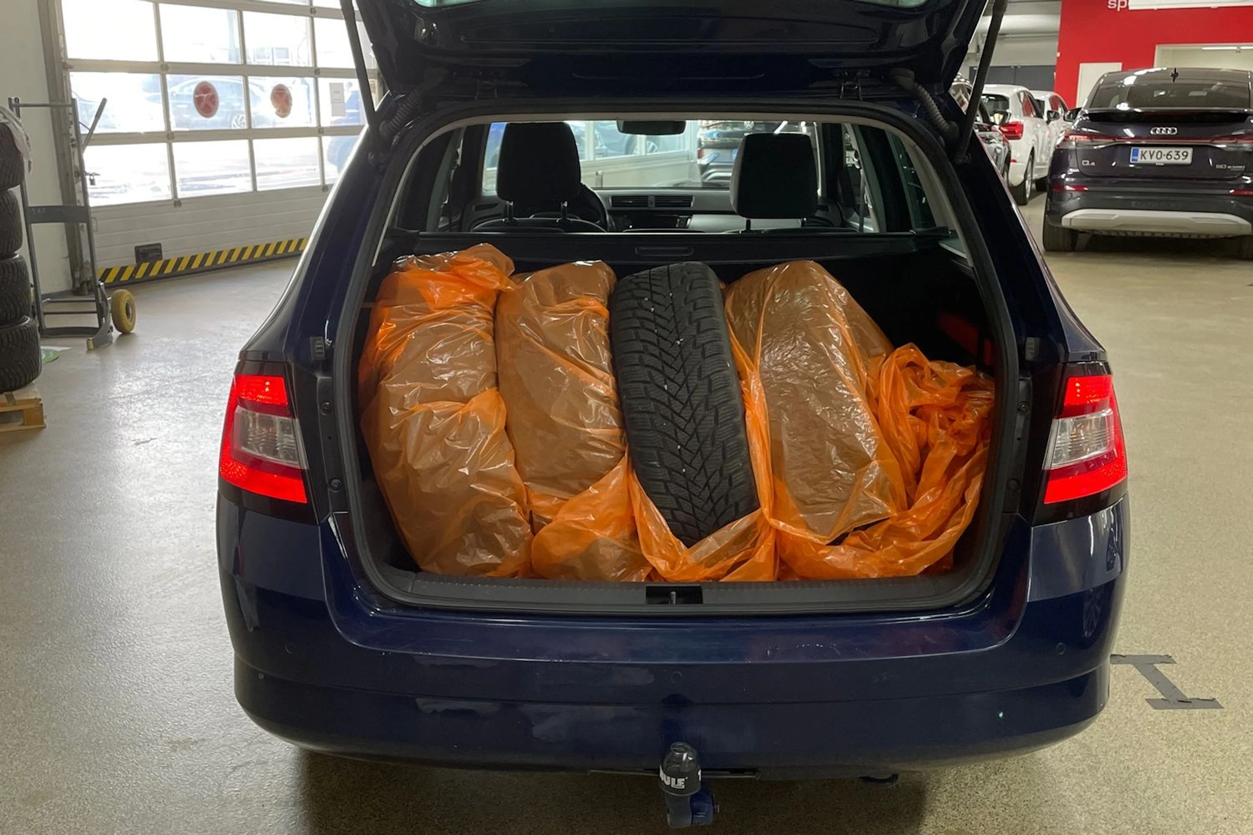 Sininen Skoda FABIA 2015 kuva 11.