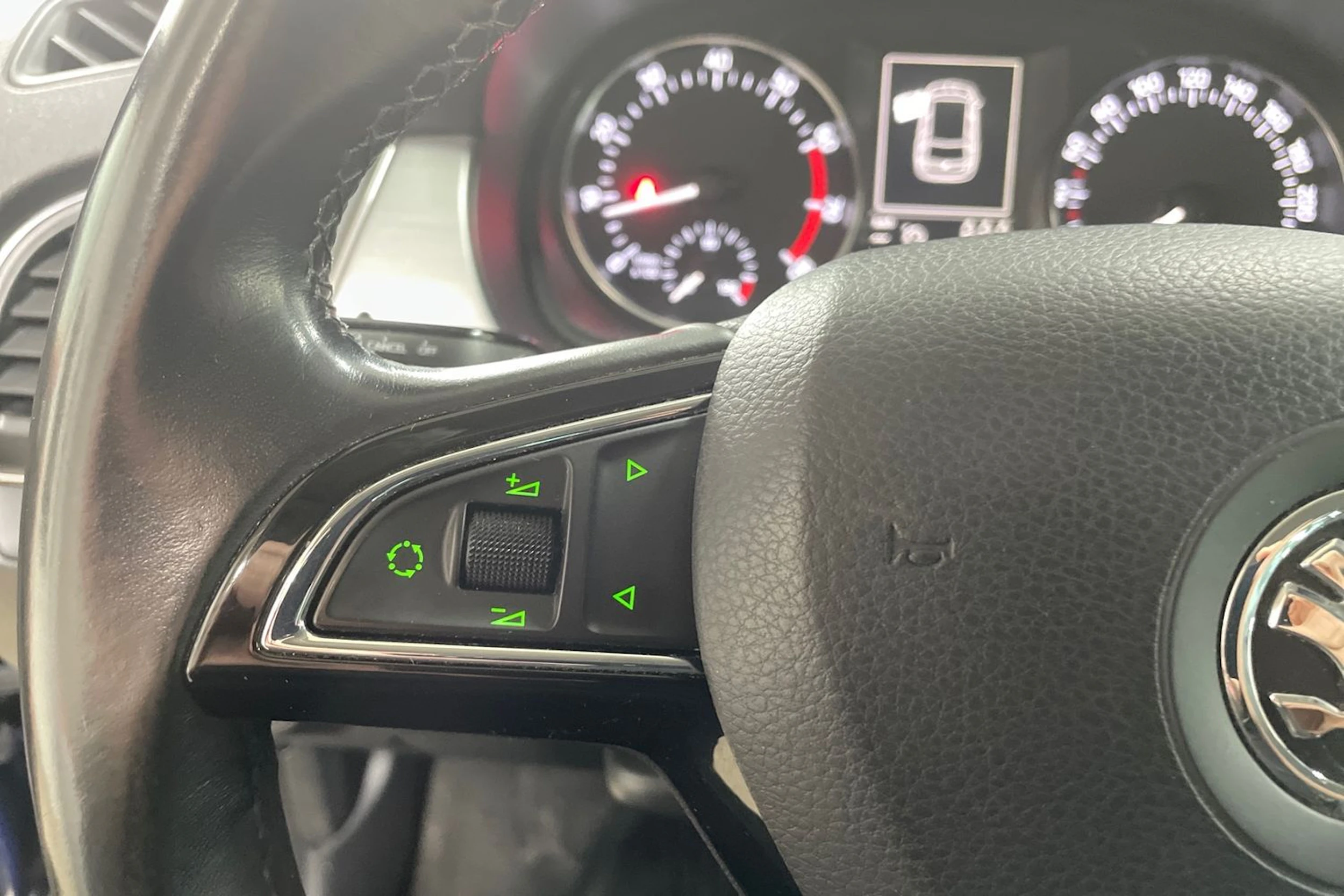 Sininen Skoda FABIA 2015 kuva 13.