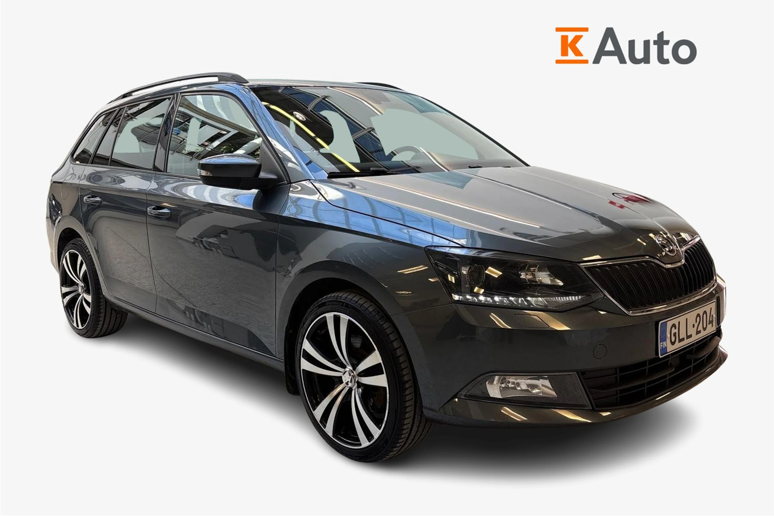 harmaa Skoda Fabia 2015 kuva 1.