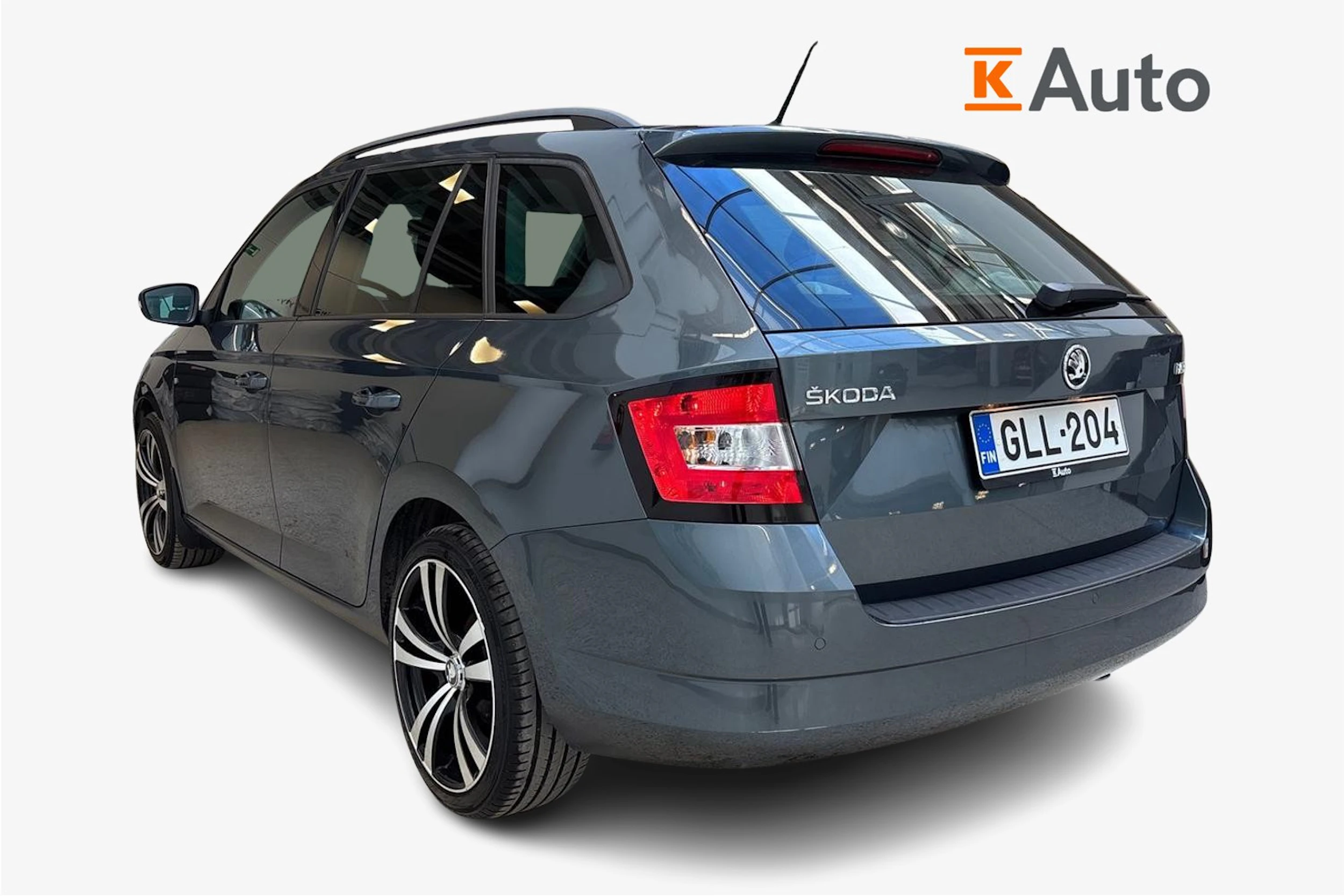 harmaa Skoda Fabia 2015 kuva 3.