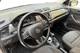 harmaa Skoda Fabia 2015 kuva 8.