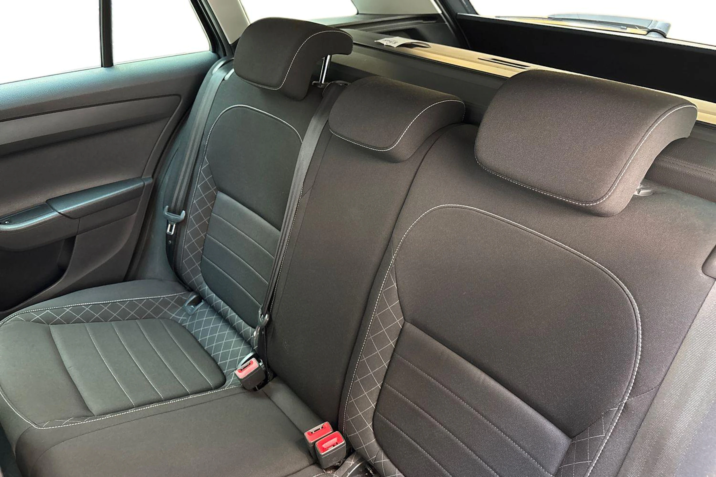 harmaa Skoda Fabia 2015 kuva 11.