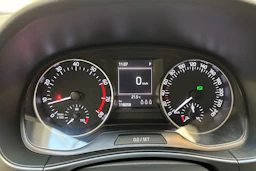 harmaa Skoda Fabia 2015 kuva 21.