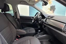 harmaa Skoda Fabia 2015 kuva 24.