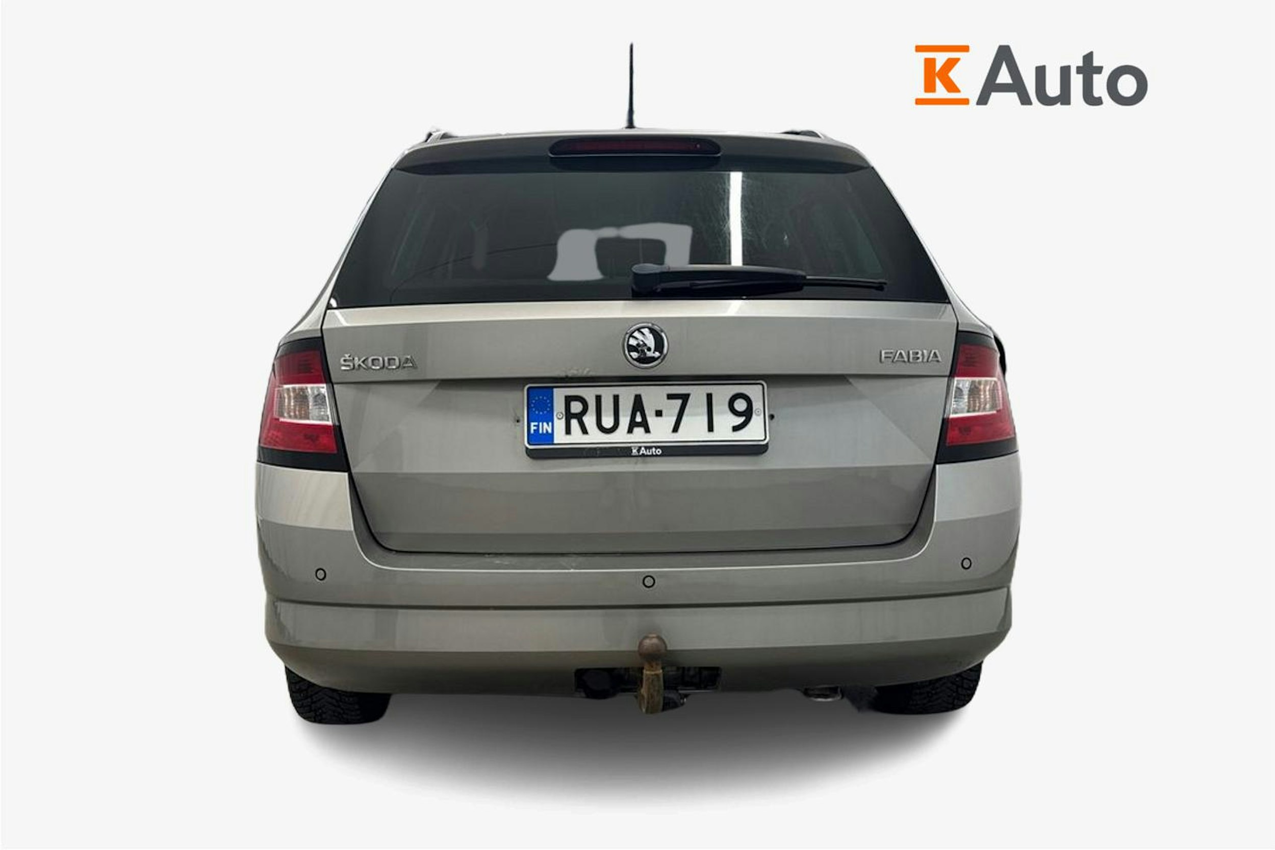 ruskea (beige) Skoda Fabia 2015 kuva 3.