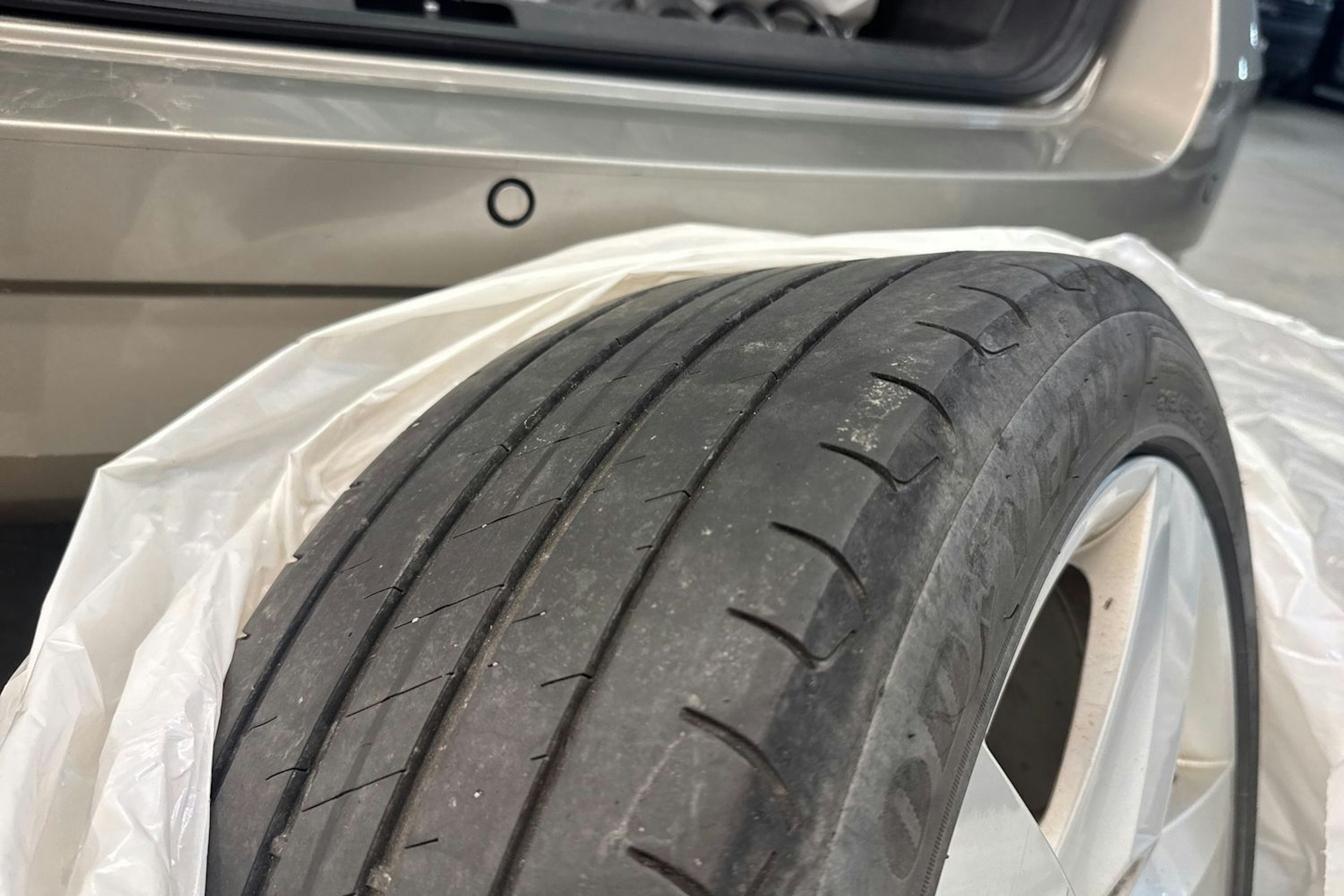 ruskea (beige) Skoda Fabia 2015 kuva 14.