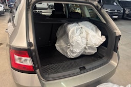 ruskea (beige) Skoda Fabia 2015 kuva 15.