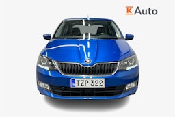 sininen Skoda Fabia 2015 kuva 5.