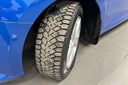 sininen Skoda Fabia 2015 kuva 13.