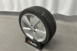 sininen Skoda Fabia 2015 kuva 17.