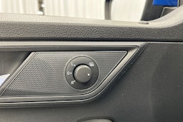 sininen Skoda Fabia 2015 kuva 18.