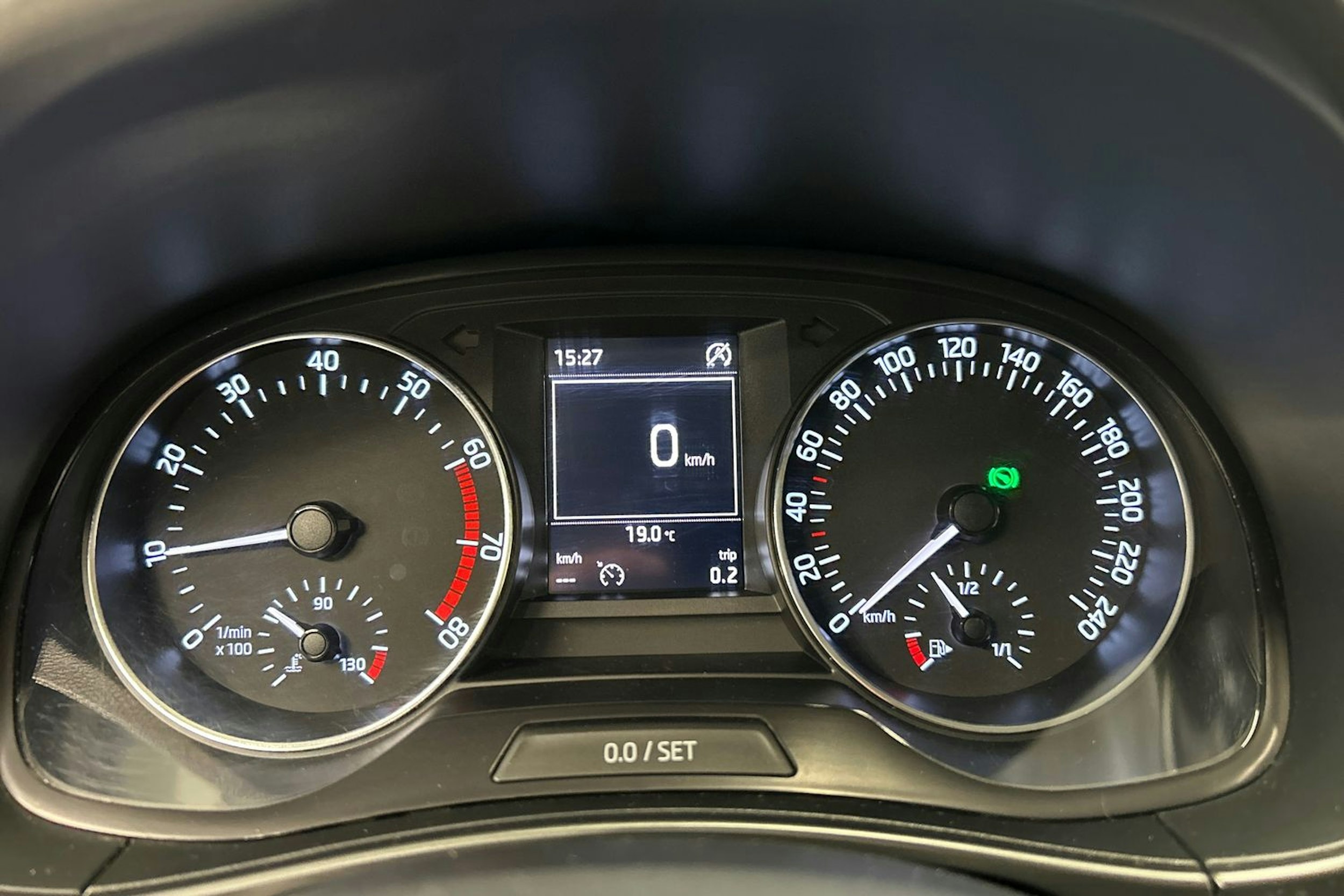 sininen Skoda Fabia 2015 kuva 19.