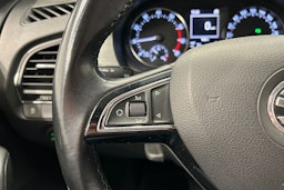 sininen Skoda Fabia 2015 kuva 21.