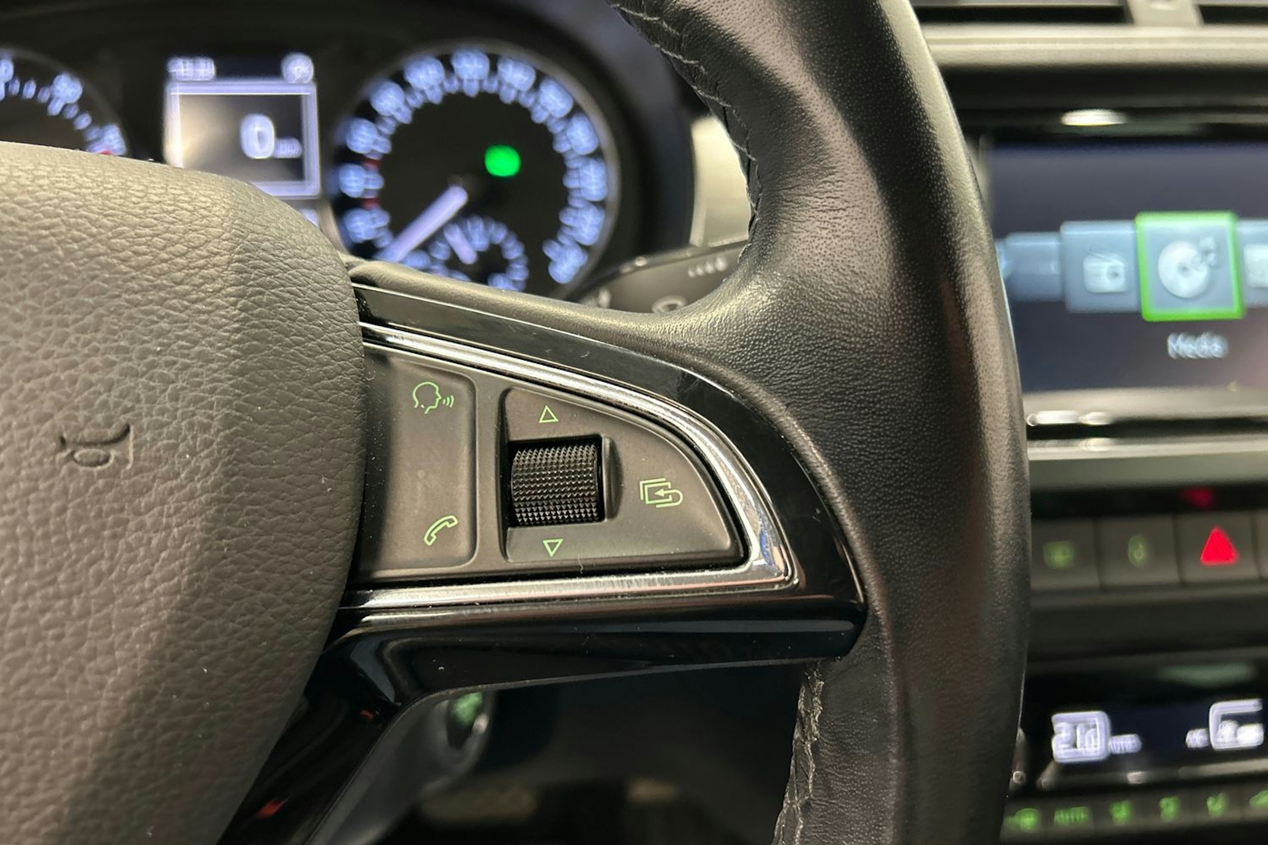 sininen Skoda Fabia 2015 kuva 22.