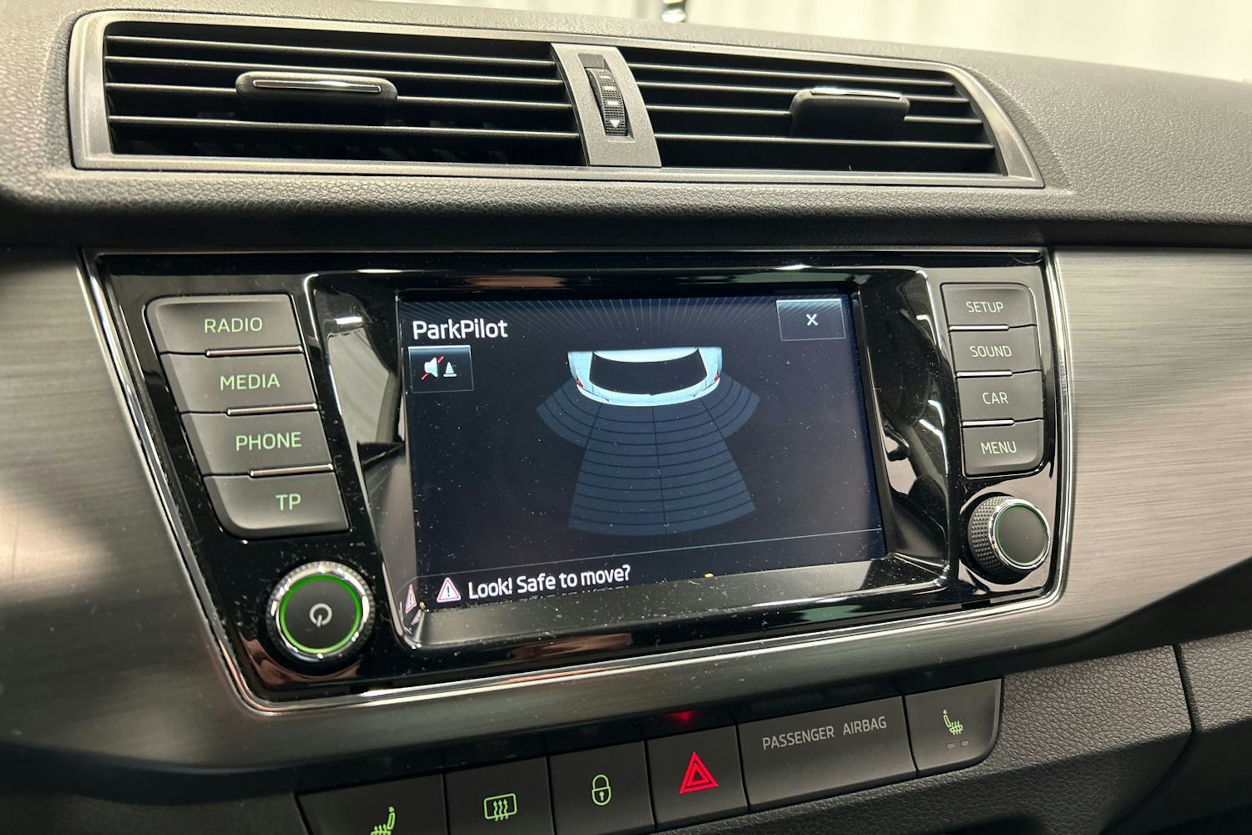 sininen Skoda Fabia 2015 kuva 23.