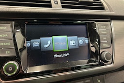 sininen Skoda Fabia 2015 kuva 25.