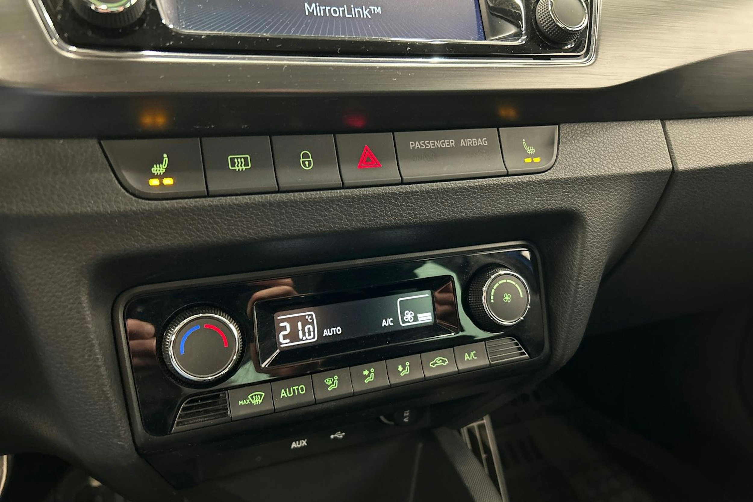 sininen Skoda Fabia 2015 kuva 26.