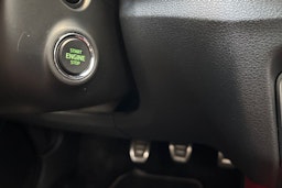 punainen Skoda Fabia 2016 kuva 23.