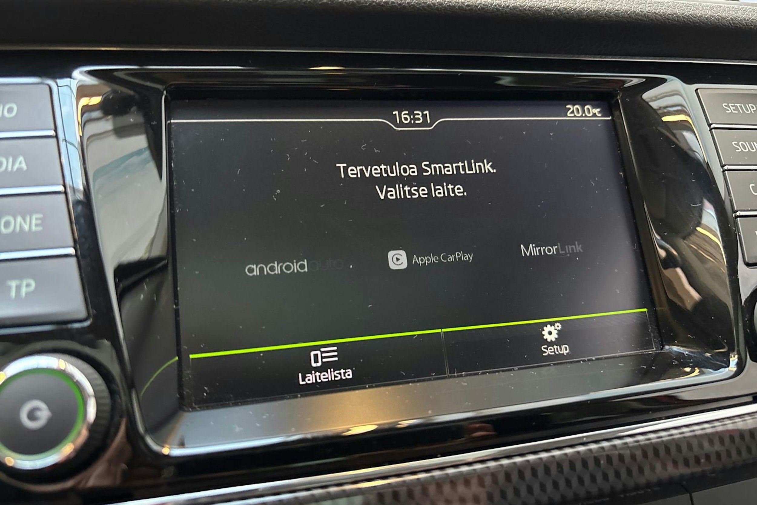 punainen Skoda Fabia 2016 kuva 26.
