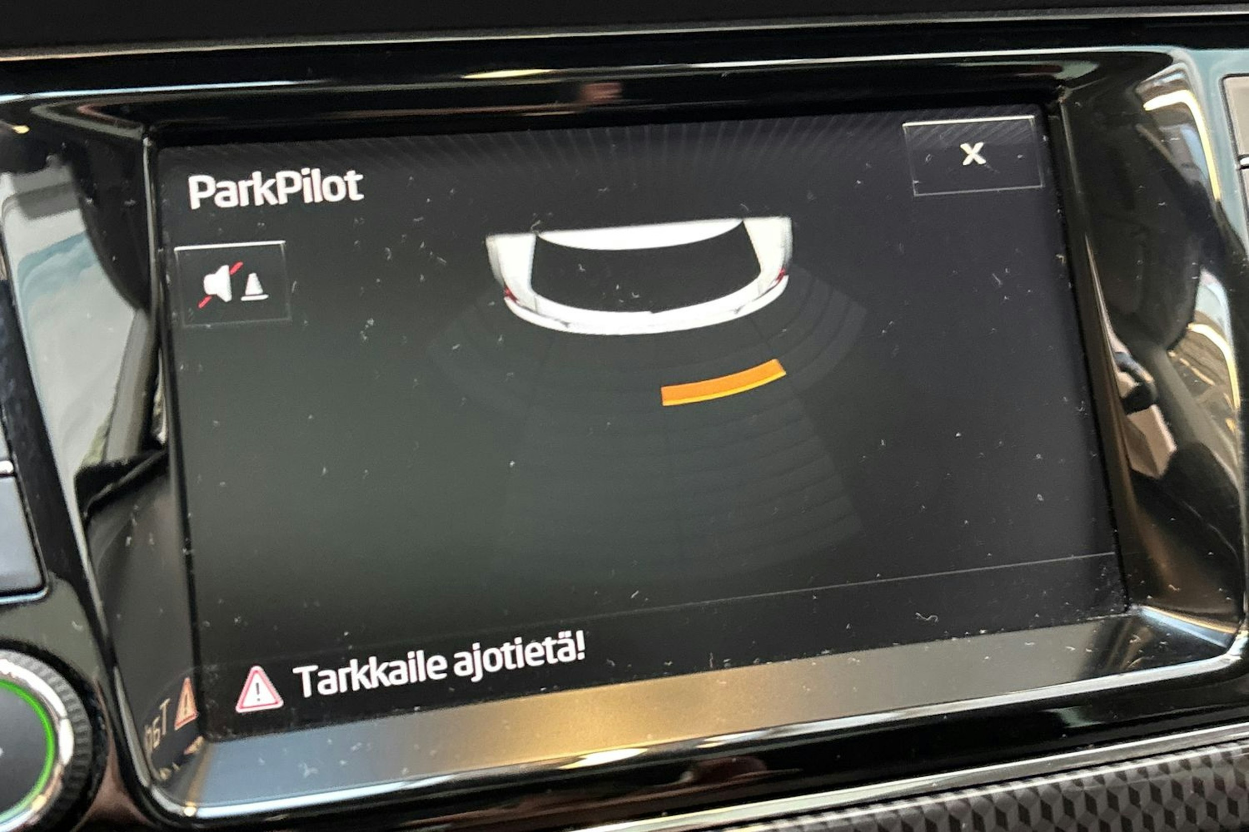 punainen Skoda Fabia 2016 kuva 27.