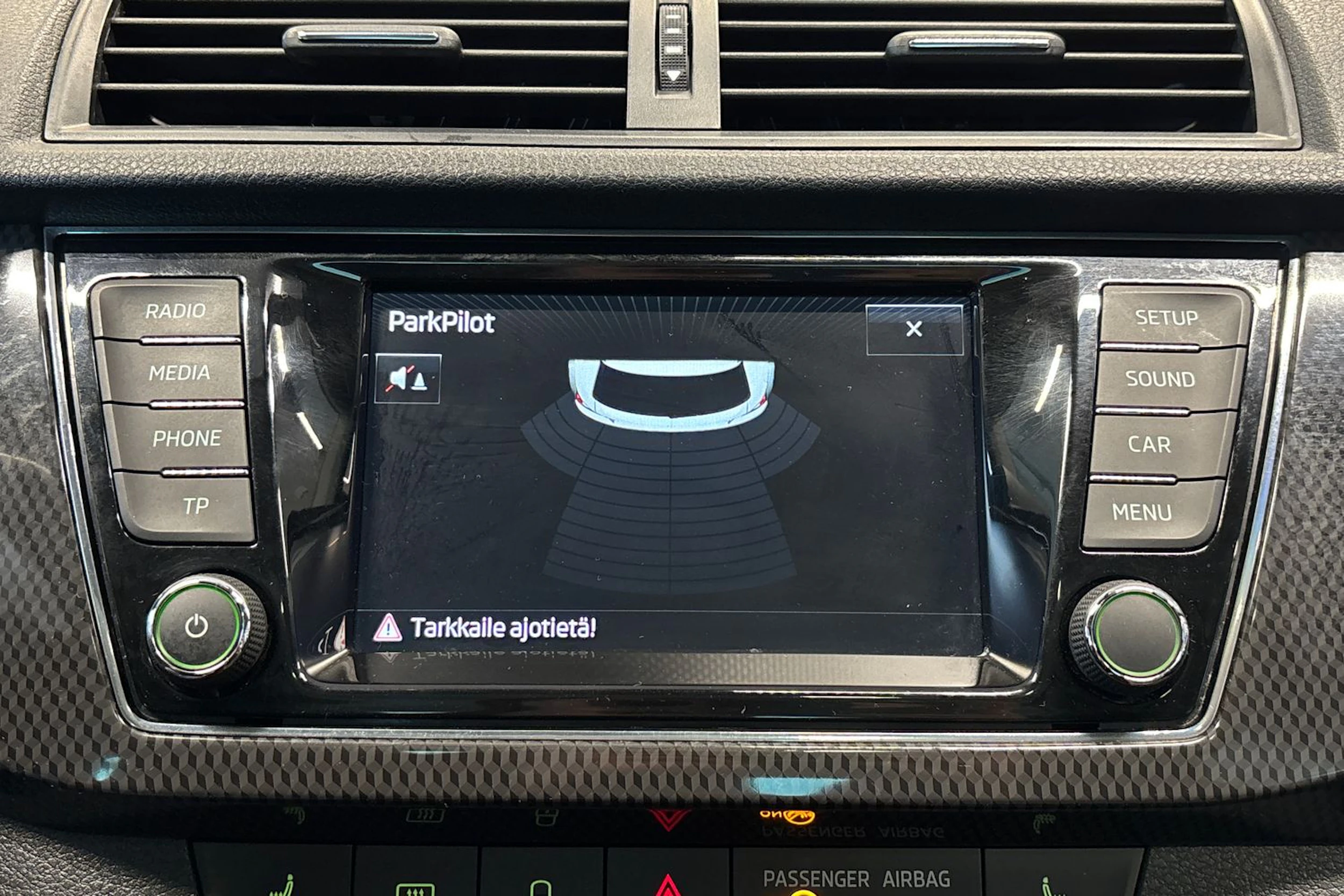 punainen Skoda Fabia 2016 kuva 20.