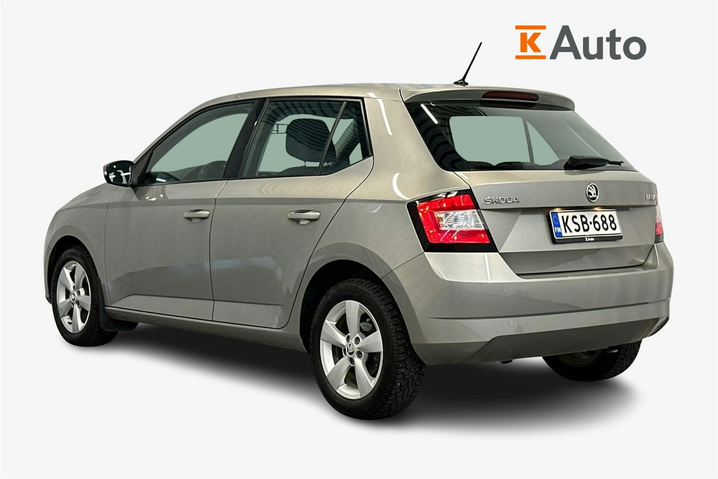 ruskea (beige) Skoda Fabia 2016 kuva 2.