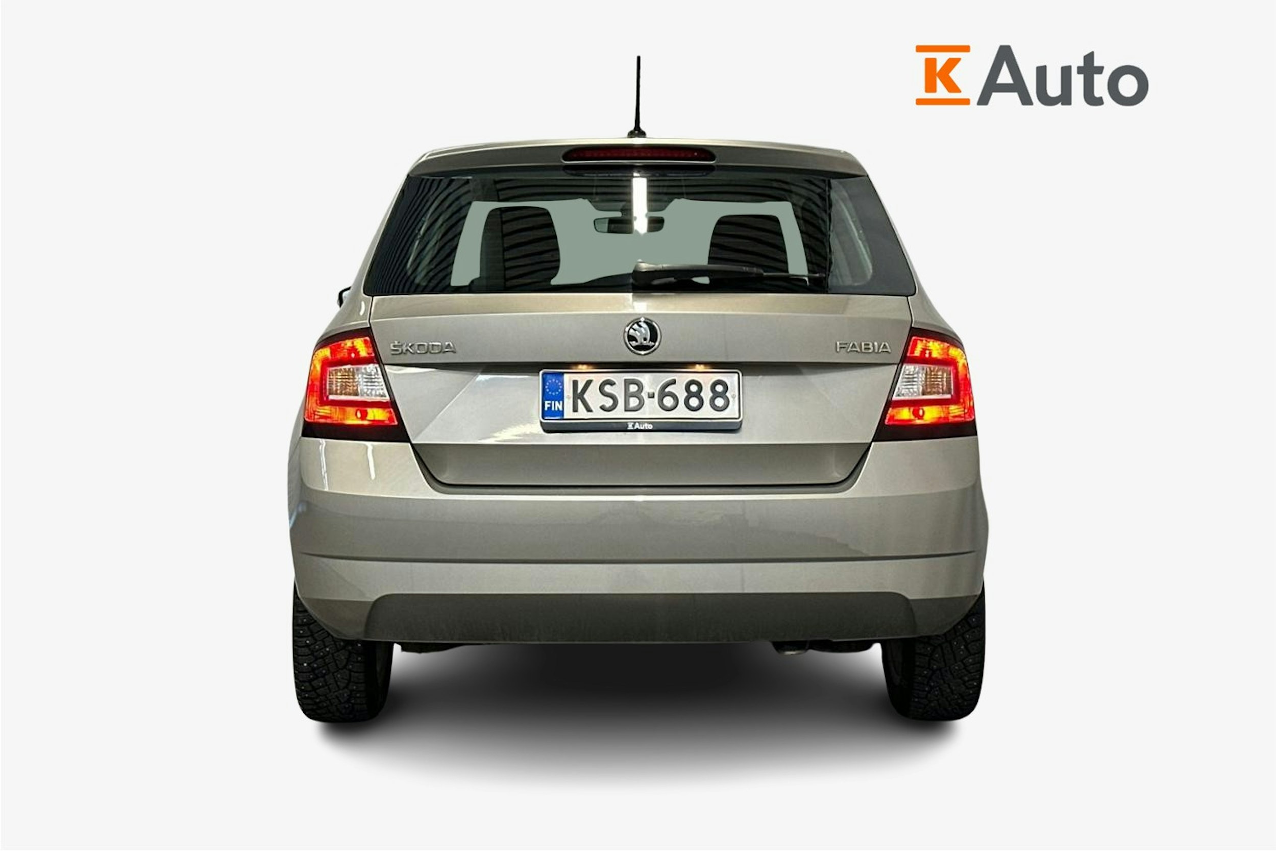 ruskea (beige) Skoda Fabia 2016 kuva 3.
