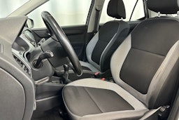 ruskea (beige) Skoda Fabia 2016 kuva 6.