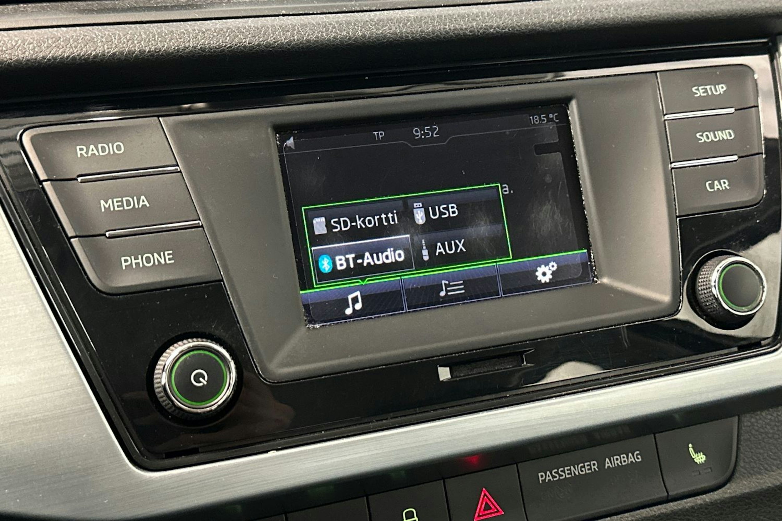 ruskea (beige) Skoda Fabia 2016 kuva 17.