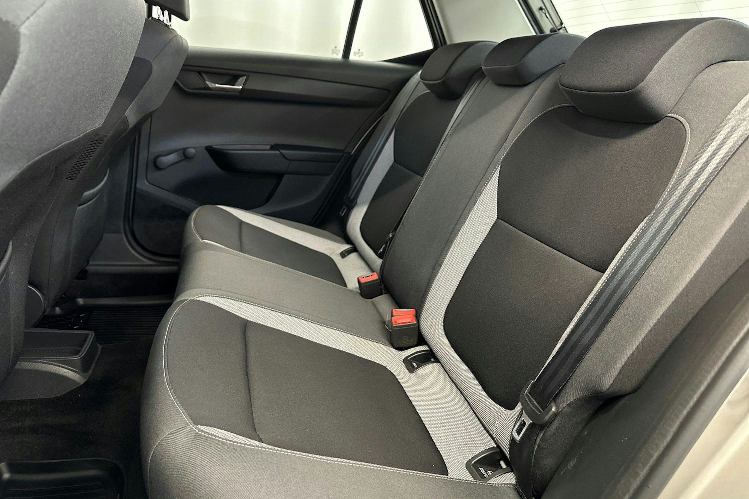 ruskea (beige) Skoda Fabia 2016 kuva 21.