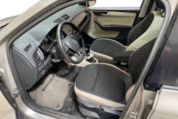 ruskea (beige) Skoda Fabia 2016 kuva 3.