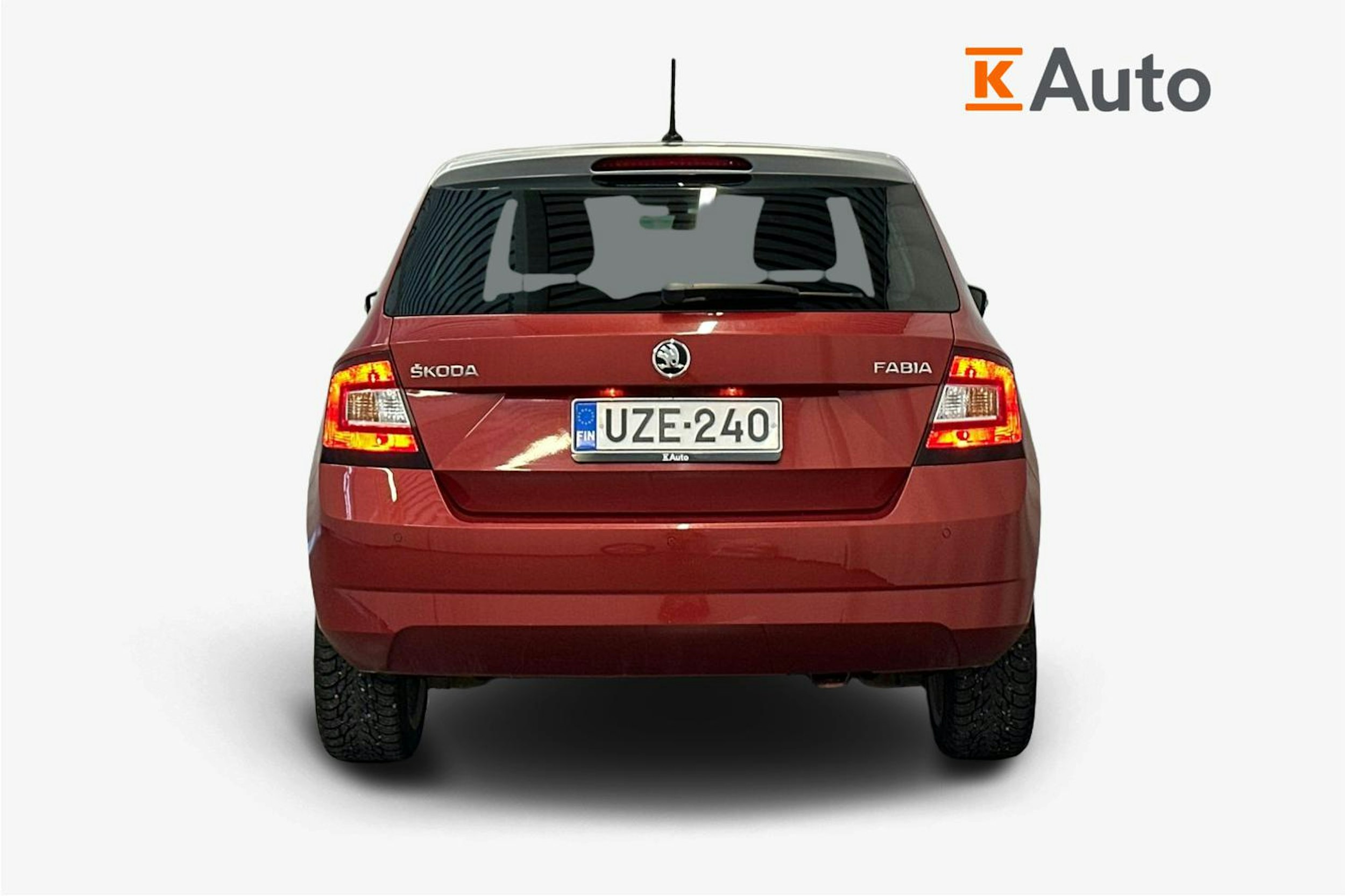 punainen Skoda Fabia 2016 kuva 3.