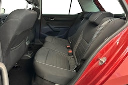 punainen Skoda Fabia 2016 kuva 10.