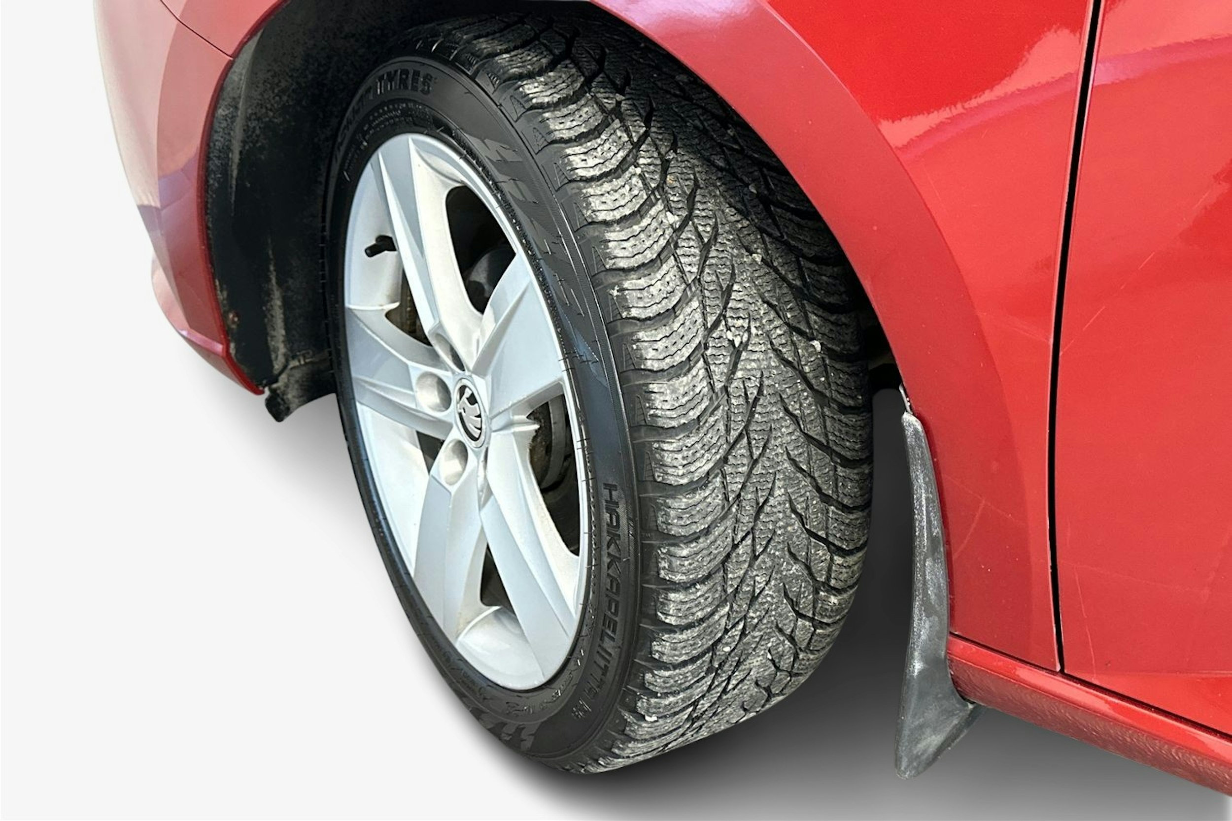 punainen Skoda Fabia 2016 kuva 11.